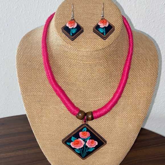 Handcrafted Floral Pendant Necklace and Earring Set - Picture 9 of 14